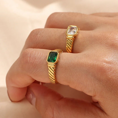Feiner Zirkonring