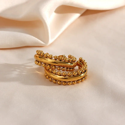 Goldene Creolen Ohrringe