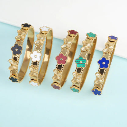 Pulseira Flor de Cinco Folhas em Aço Inoxidável Dourado