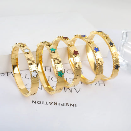 Pulseira Flor de Cinco Folhas em Aço Inoxidável Dourado