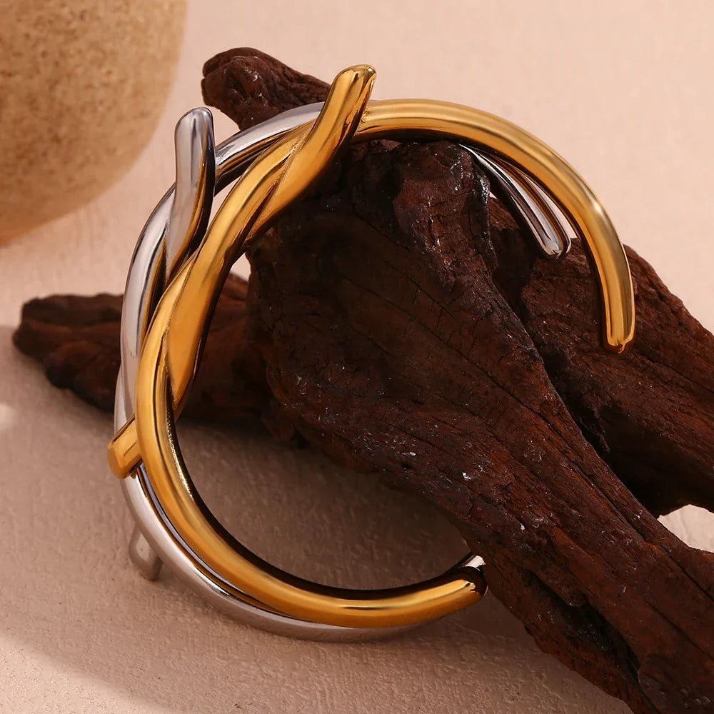 Armband mit gedrehtem Knoten