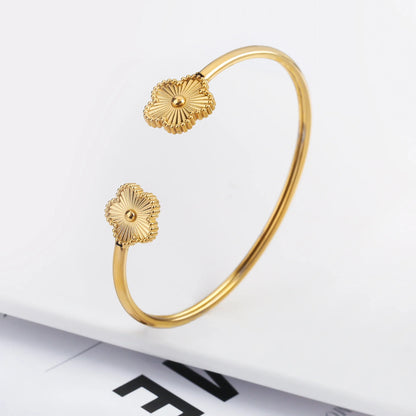 Pulseira Flor de Cinco Folhas em Aço Inoxidável Dourado