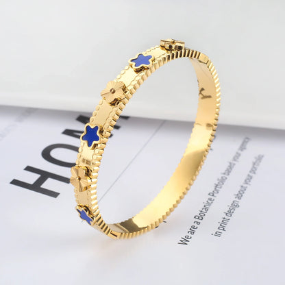 Pulseira Flor de Cinco Folhas em Aço Inoxidável Dourado