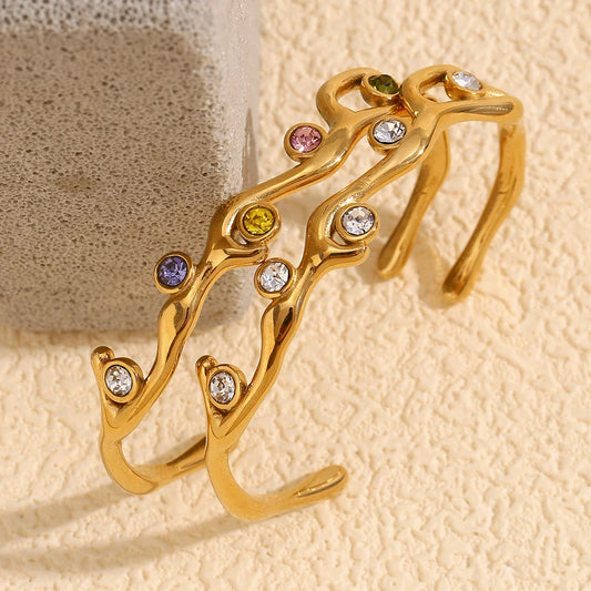 Armband mit Pflanzenzweig