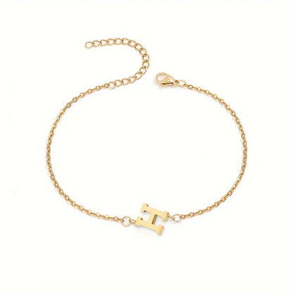 Minimalistisches Armband mit Buchstaben