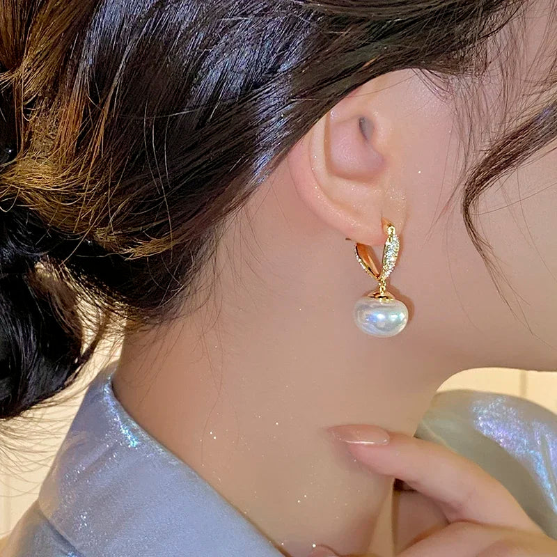 Brincos de Pérolas com Zircão - Elegância Francesa