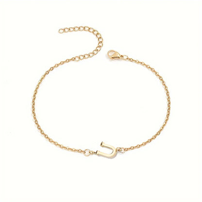 Minimalistisches Armband mit Buchstaben