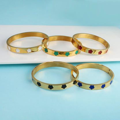 Pulseira Flor de Cinco Folhas em Aço Inoxidável Dourado