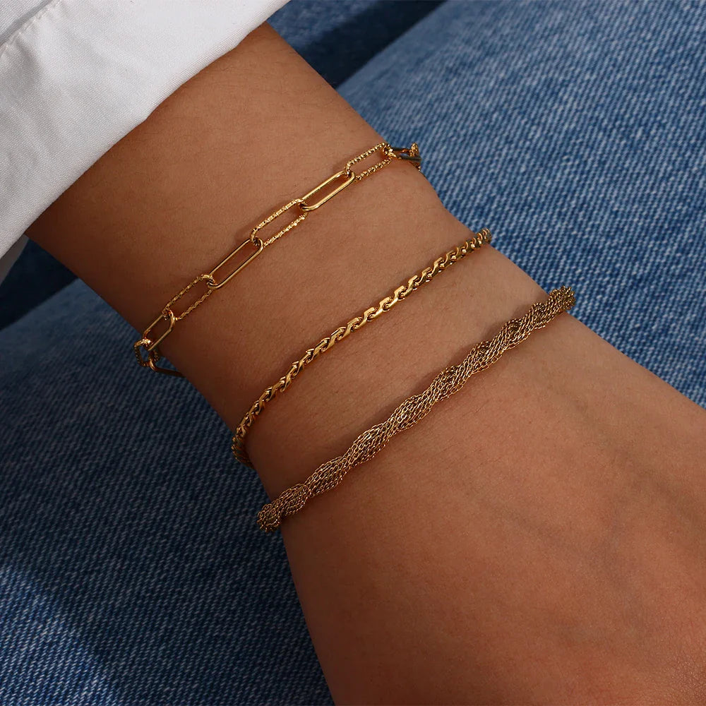 Set Eleganter Armbänder