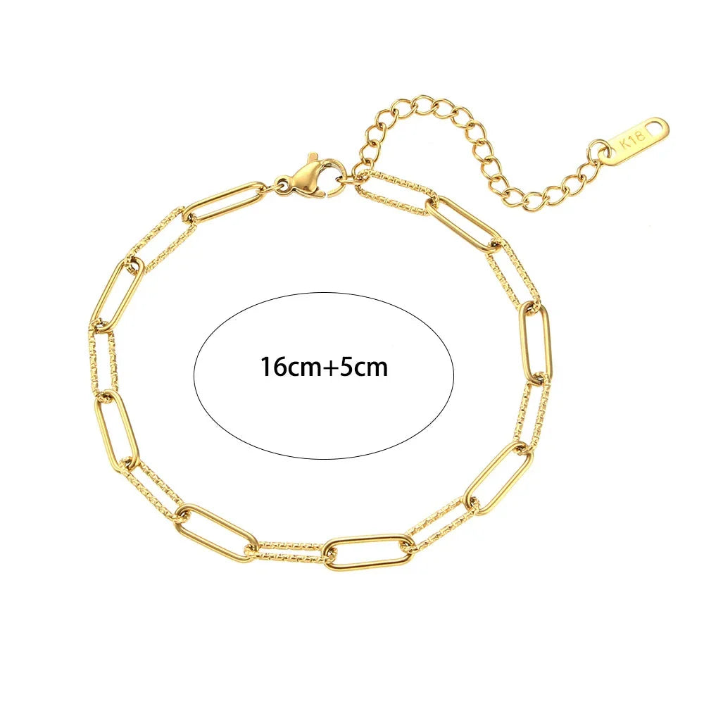 Set Eleganter Armbänder