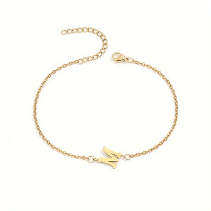 Minimalistisches Armband mit Buchstaben