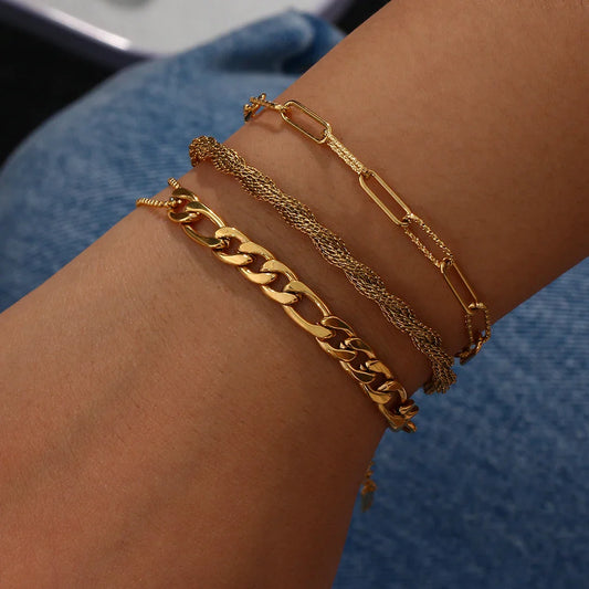 Set Eleganter Armbänder
