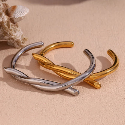 Armband mit gedrehtem Knoten
